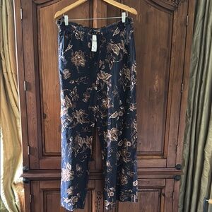 NWT Pilcro Linen Beach Cargo Pant Dark Navy Flora Print Size M